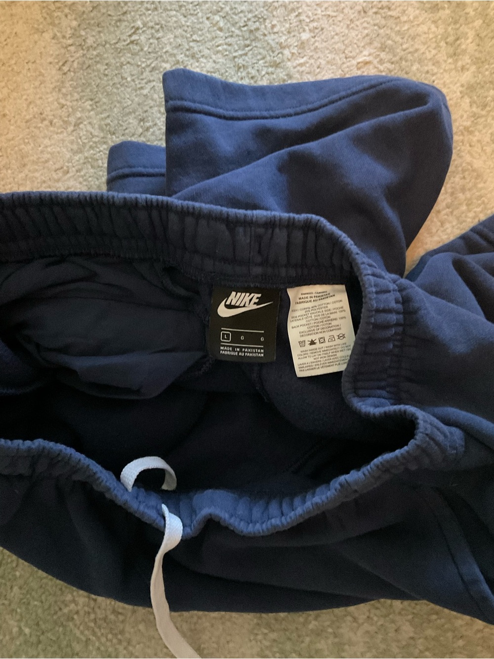 Nike Men’s Dark Blue Athletic Shorts with White Swoosh - Picture 4 of 4